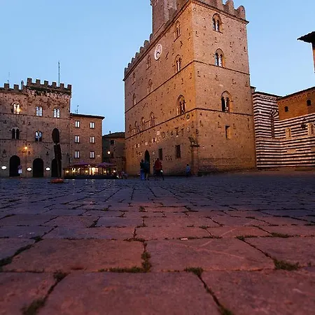 Bed & Bike 3* Volterra