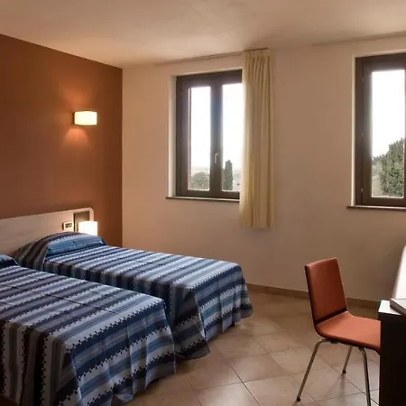 Отель Bed & Bike 3*