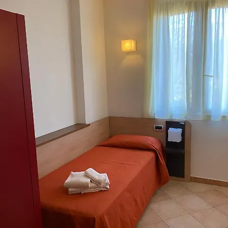 Bed & Bike Отель Вольтерра